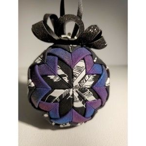 Handmade 3” Quilted Christmas Ball Ornament Paw Print Gift for Dog Lovers Decor